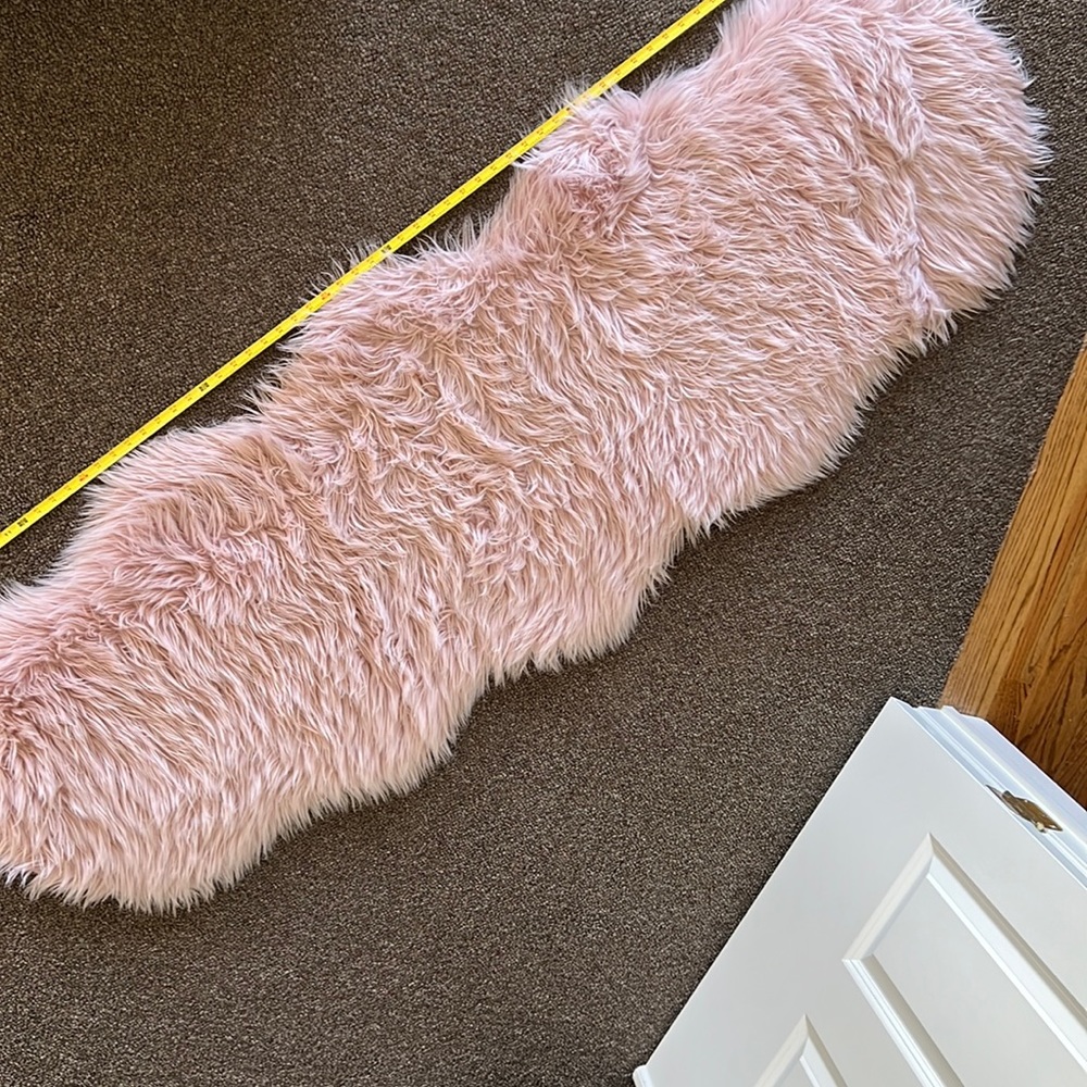 Home faux fur accent rug